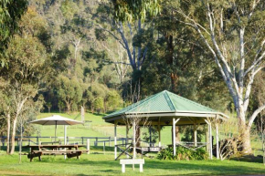 Hillview & Stringybark, Halls on Falls Homestead